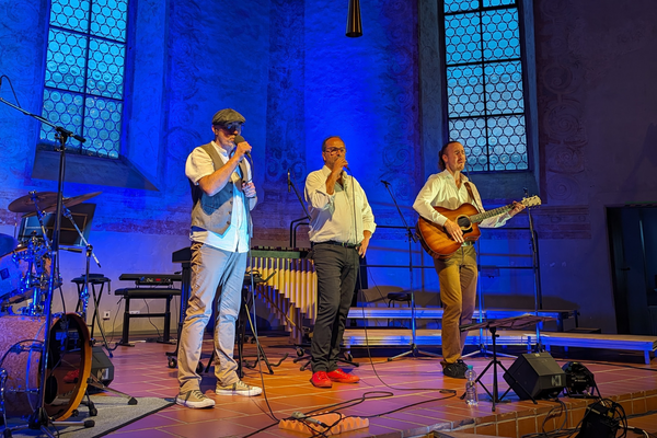 Aaron Wälchli Singer Songwriter Schweiz buchen Konzert Hochzeit